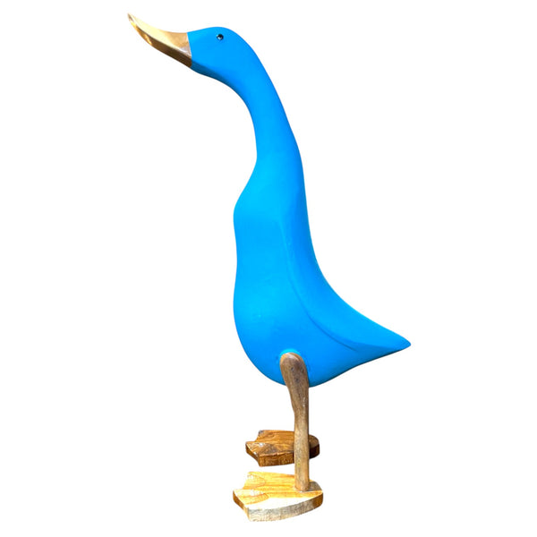 Vista lateral de figura decorativa de pato azul grande en madera de teca reciclada
