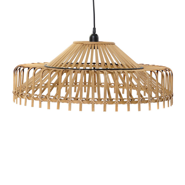 Lámpara de techo de ratán natural estilo boho con estructura circular artesanal.